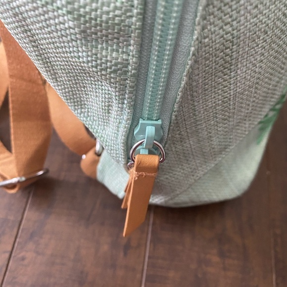 Vera Bradley Turtle Dream straw mini backpack - Picture 10 of 16